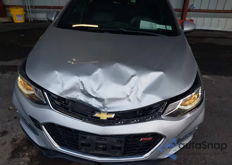 2018 Chevrolet Cruze Premier z USA, uszkodzony, nr VIN 3G1BF6SM3JS610651